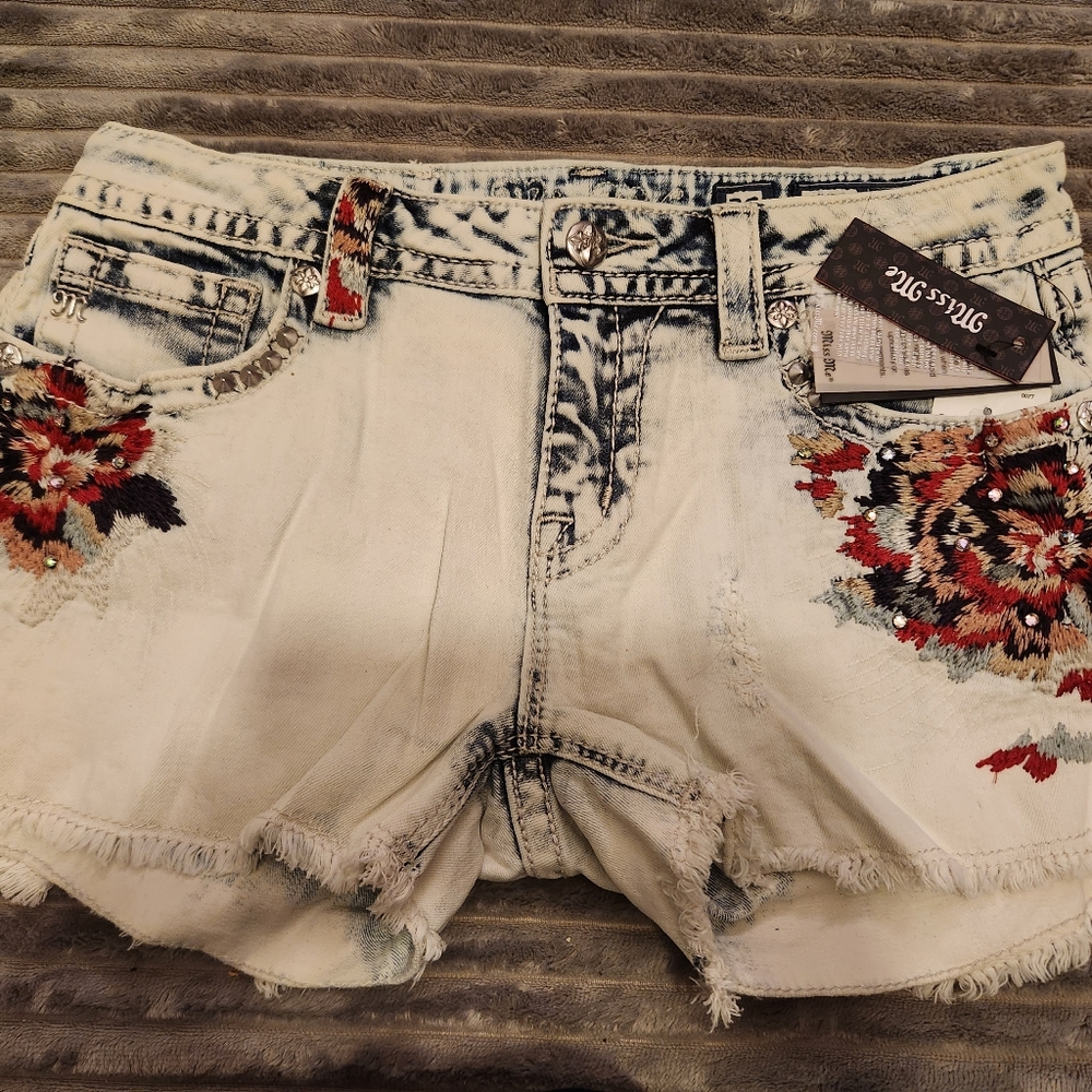BNWT Miss Me shorts size 24 & 30